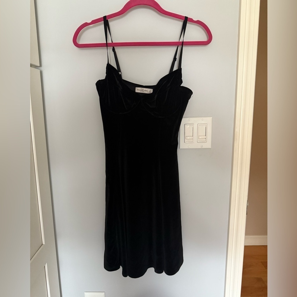 Black velvet Abercrombie size medium dress